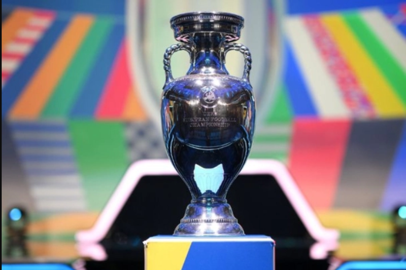 UEFA Euro là giải đấu danh giá dành cho các đội tuyển quốc gia nam thuộc khu vực châu Âu. 